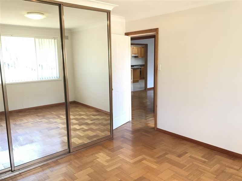 15 Cumberland Avenue, Georges Hall NSW 2198