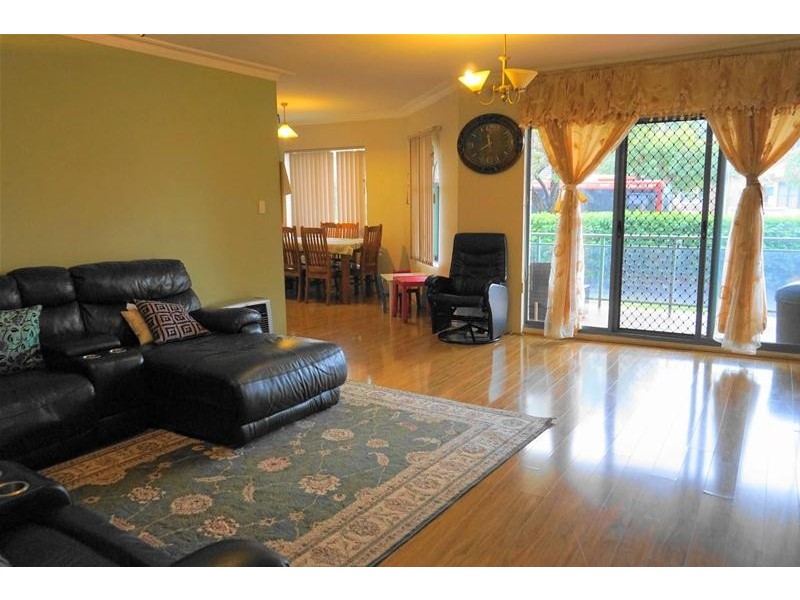 3/40 Chertsey Avenue, Bankstown NSW 2200