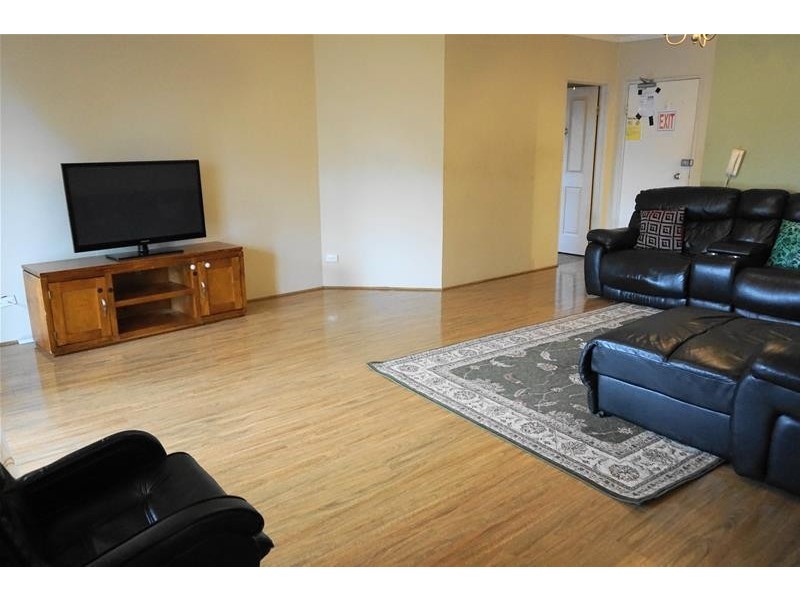 3/40 Chertsey Avenue, Bankstown NSW 2200