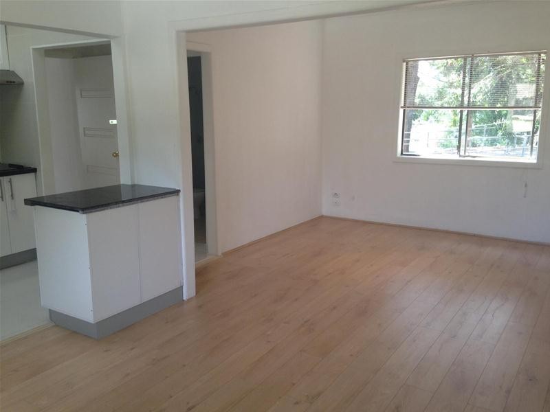 542 Henry Lawson Drive, East Hills NSW 2213