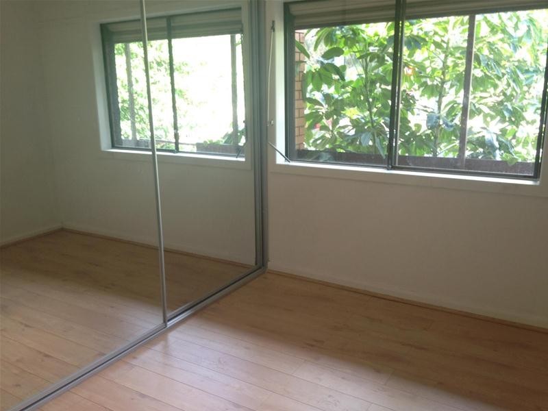 542 Henry Lawson Drive, East Hills NSW 2213