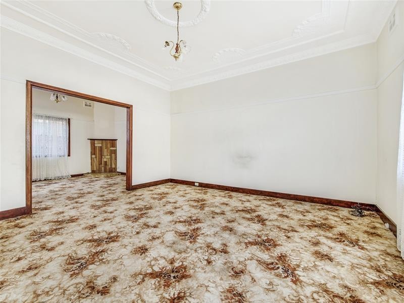 51 Highview Avenue, Greenacre NSW 2190