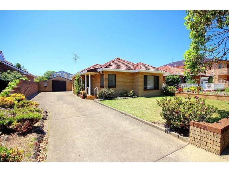 79 Gardenia Avenue, Bankstown NSW 2200