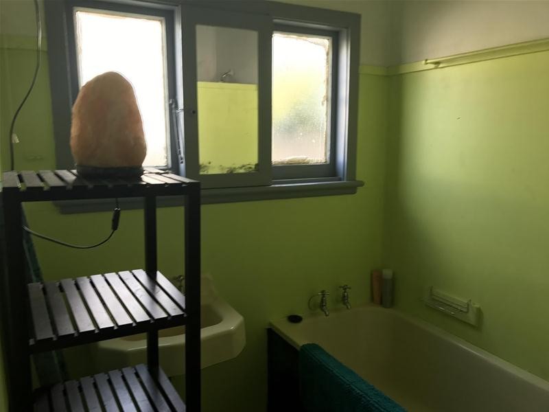 42 Haig Avenue, Georges Hall NSW 2198