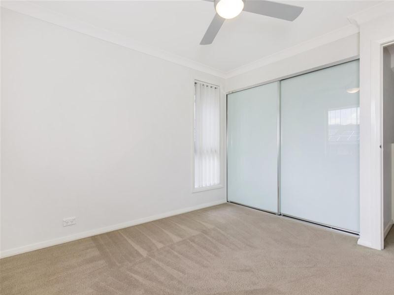 54 McIntyre Circuit, Middleton Grange NSW 2171