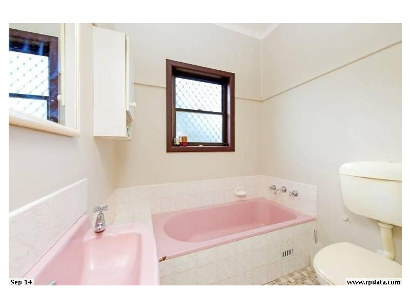 117 Waminda Avenue, Campbelltown NSW 2560