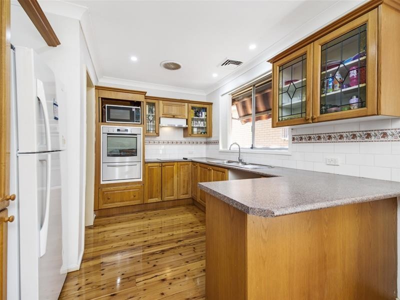 4 Josephine Crescent, Georges Hall NSW 2198