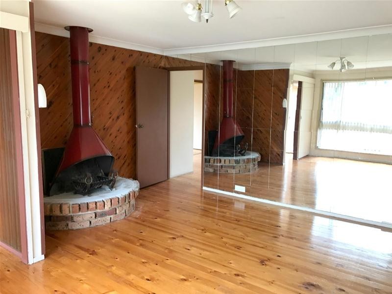 5 Knight Place, Minto NSW 2566