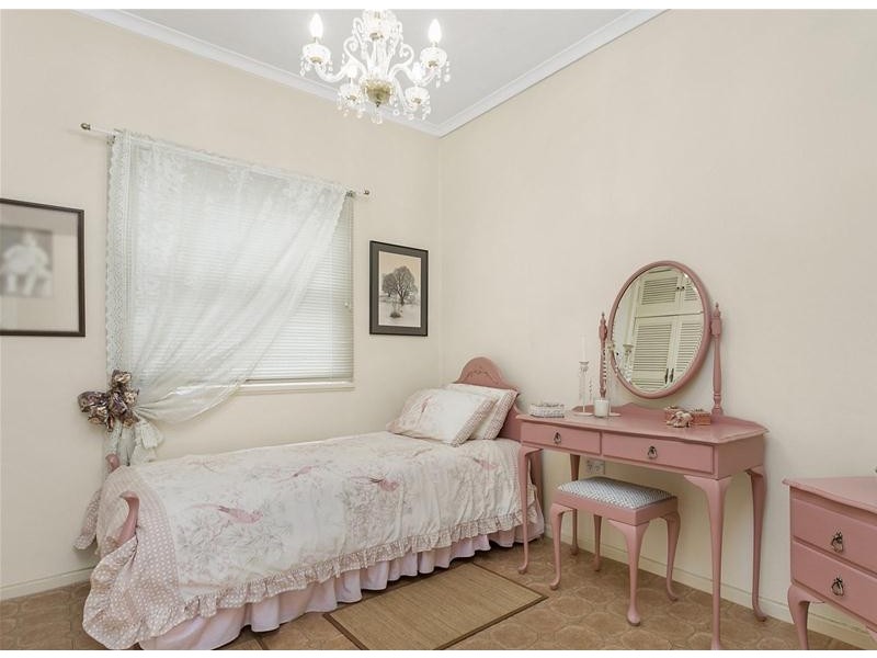 19 Sixth Avenue, Condell Park NSW 2200