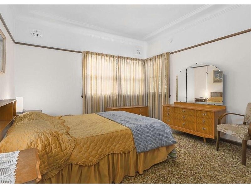 34 Buckland Street, Greenacre NSW 2190