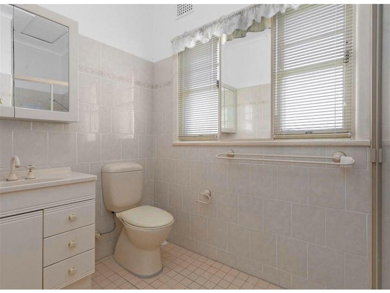 34 Buckland Street, Greenacre NSW 2190