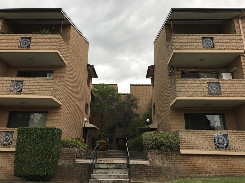 4/28-32 Weigand Avenue, Bankstown NSW 2200