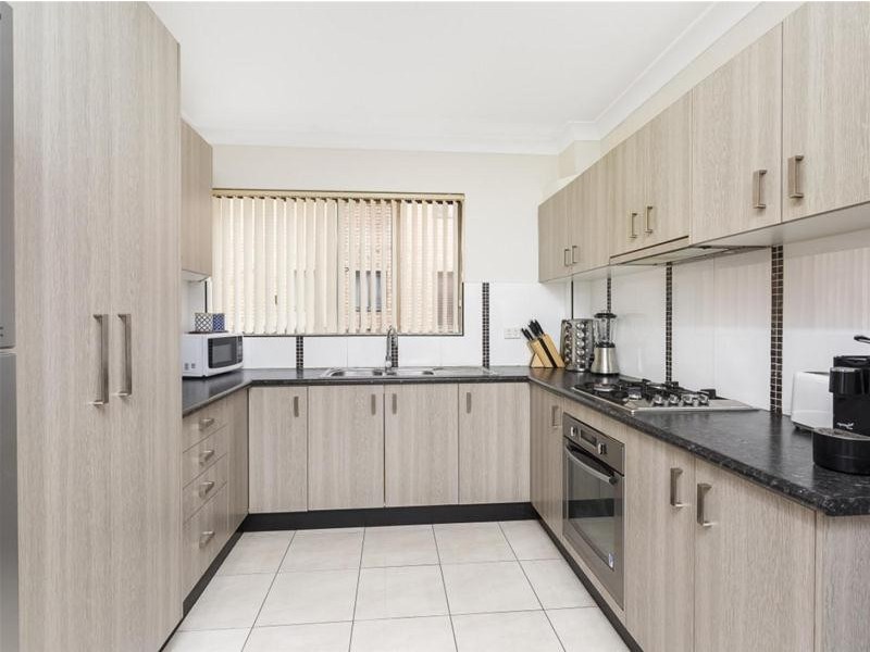 4/15 Jacobs Street, Bankstown NSW 2200