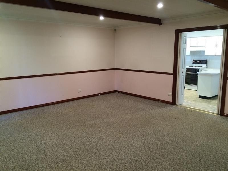 2 Endeavour Road, Georges Hall NSW 2198