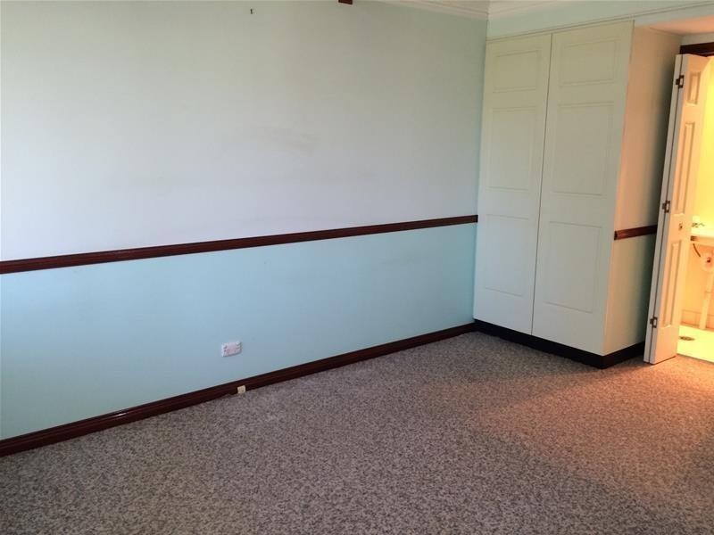 2 Endeavour Road, Georges Hall NSW 2198