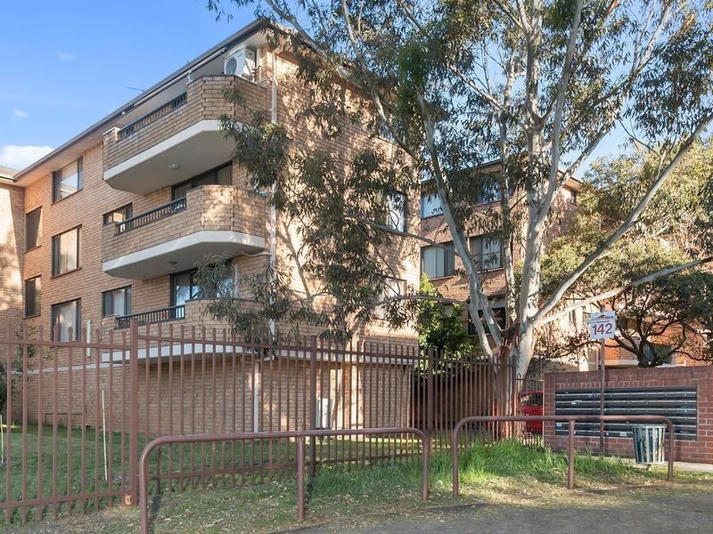 86/142 Moore Street, Liverpool NSW 2170
