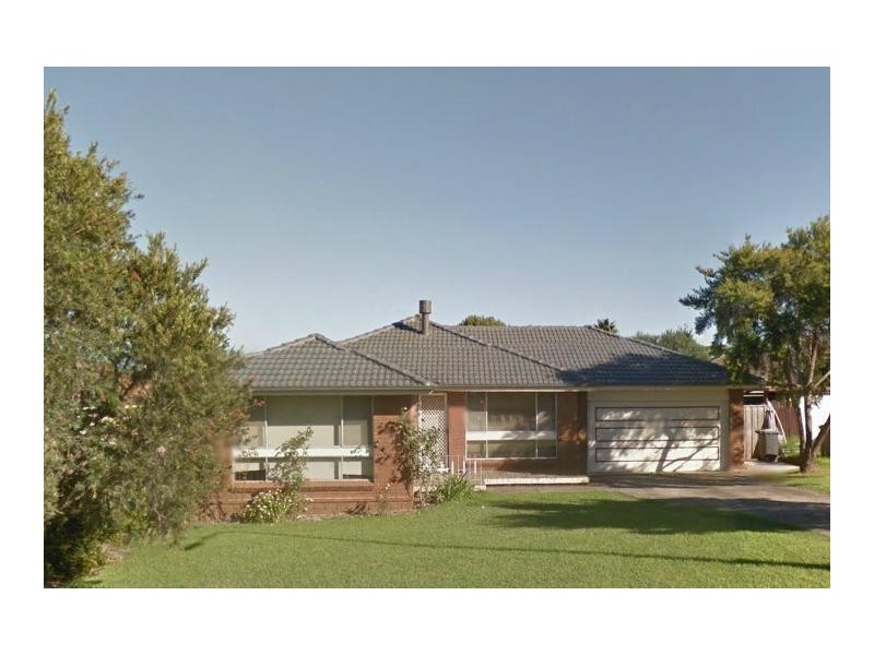 5 Knight Place, Minto NSW 2566