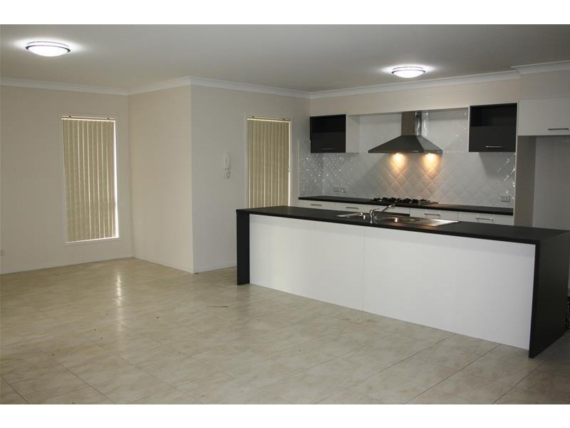 21 Moree Avenue, Westmead NSW 2145