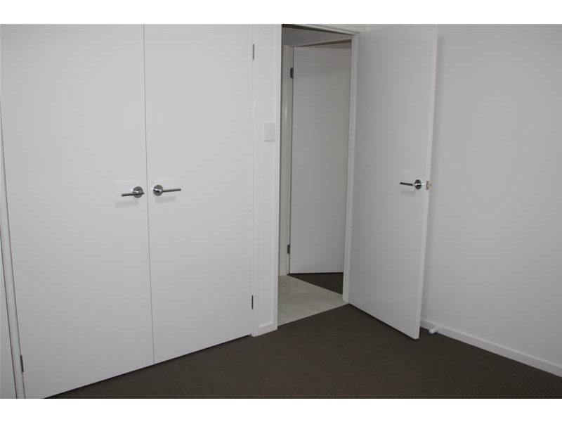 21 Moree Avenue, Westmead NSW 2145