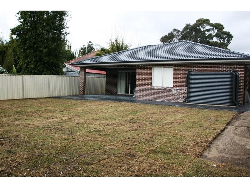 21 Moree Avenue, Westmead NSW 2145