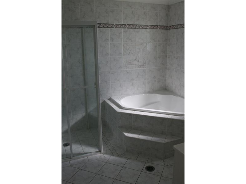 11 Wyoming Avenue, Oatlands NSW 2117