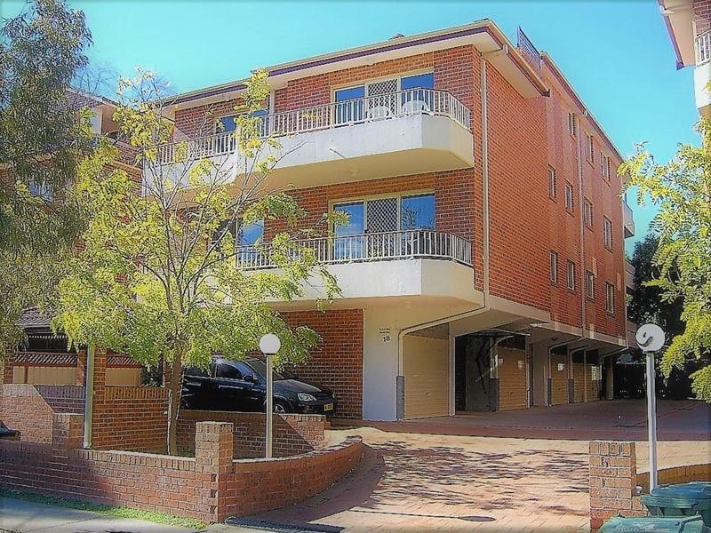 4/18 Betts Street, Parramatta NSW 2150