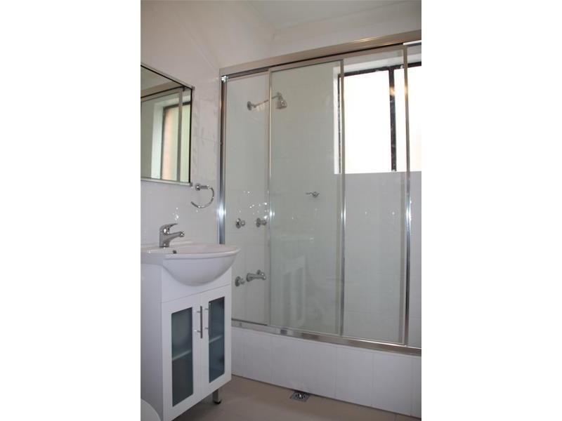 27 Jessie Street, Westmead NSW 2145