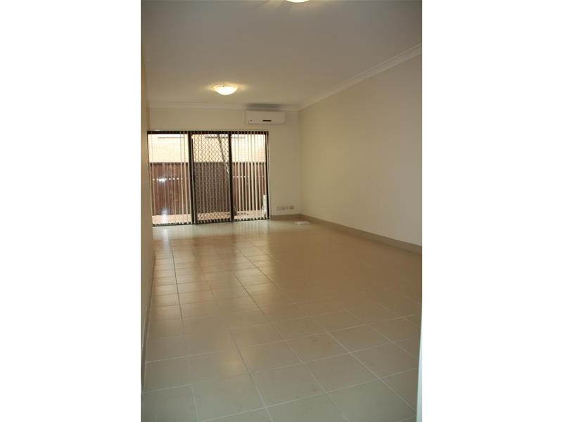 27 Jessie Street, Westmead NSW 2145