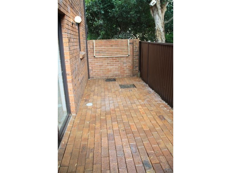 27 Jessie Street, Westmead NSW 2145