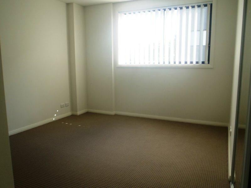 18-24 Murray Street, Northmead NSW 2152