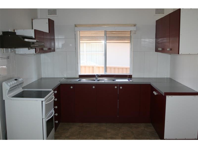 12 Ledger Road, Merrylands NSW 2160