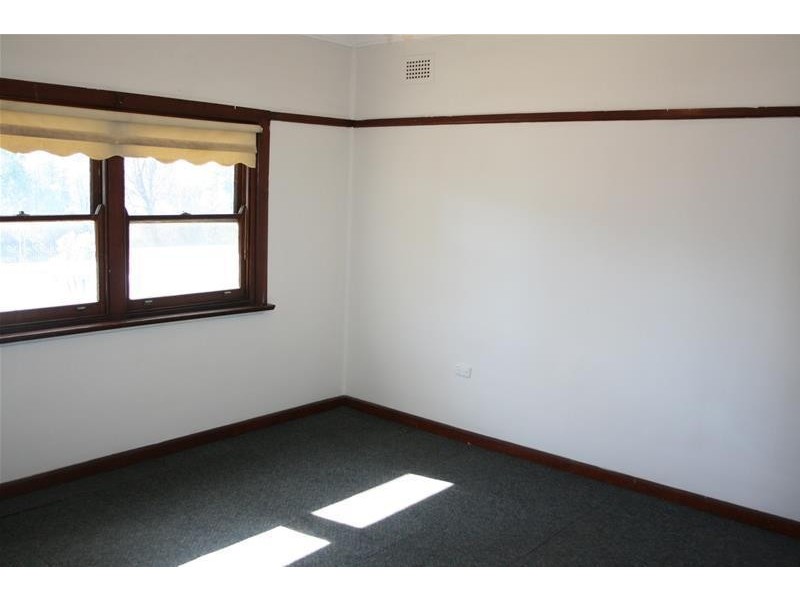 12 Ledger Road, Merrylands NSW 2160