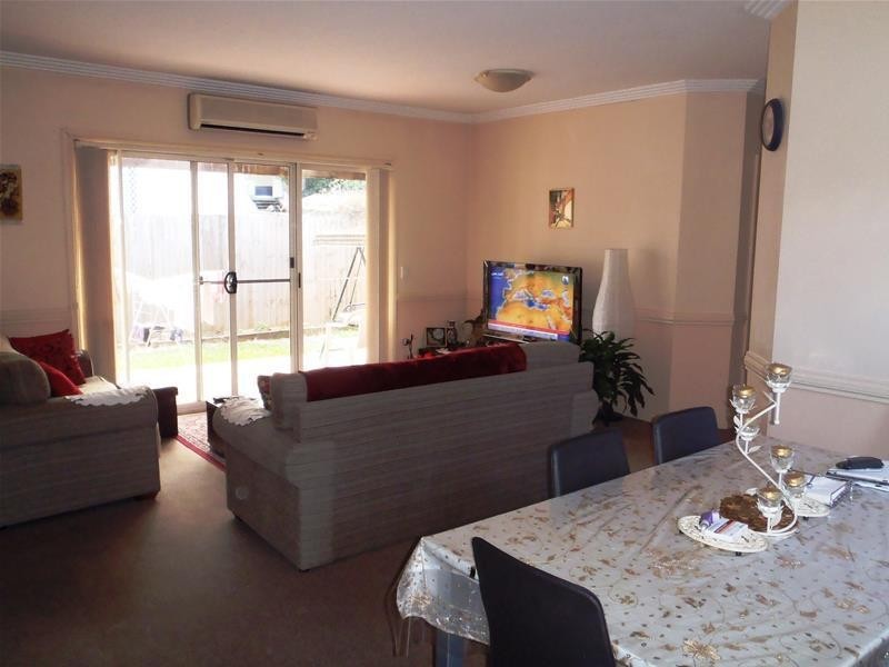 196-198 Burnett Street, Mays Hill NSW 2145