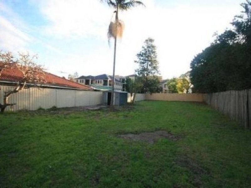 16 Murray Street, Northmead NSW 2152