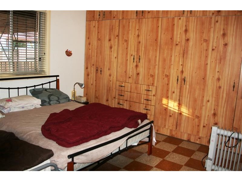 1  Trumble Avenue, Ermington NSW 2115