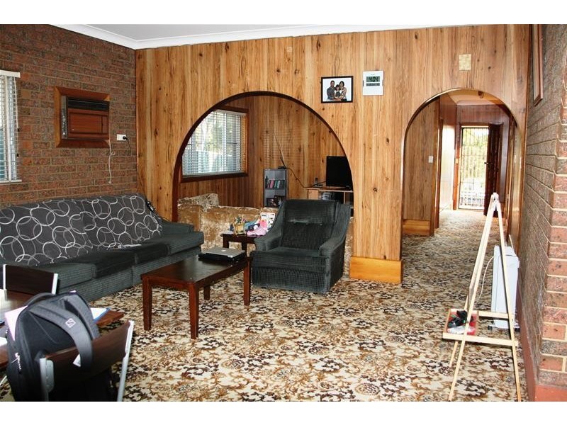 1  Trumble Avenue, Ermington NSW 2115