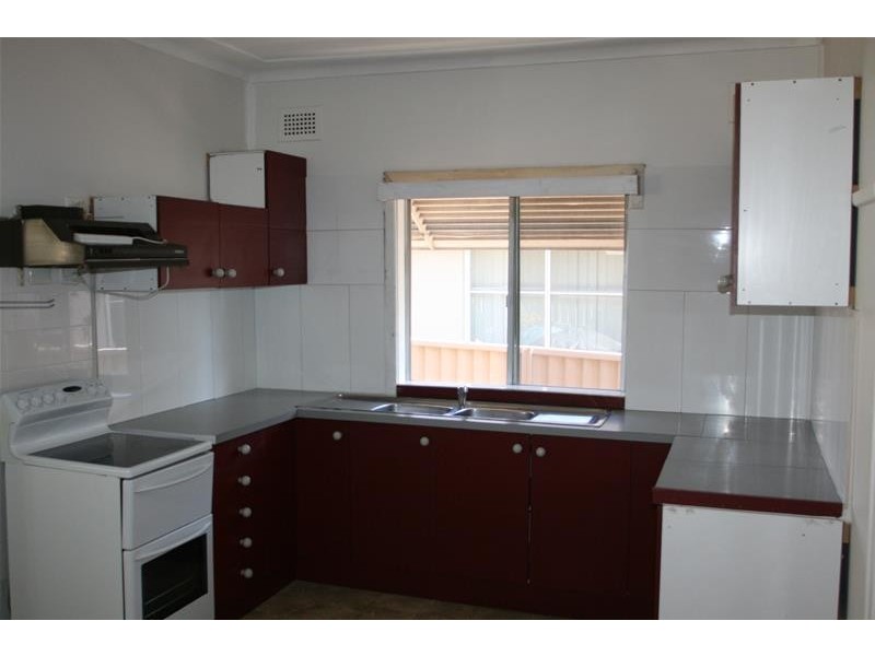 12 Ledger  Road, Merrylands NSW 2160