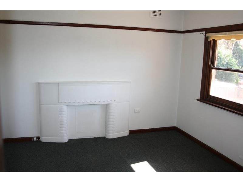 12 Ledger  Road, Merrylands NSW 2160