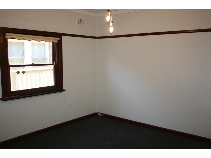 12 Ledger  Road, Merrylands NSW 2160