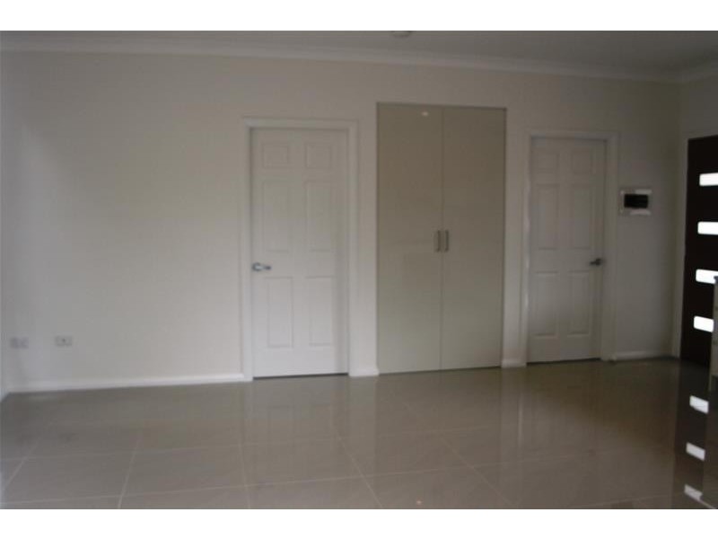 8A Fyall Street, Ermington NSW 2115