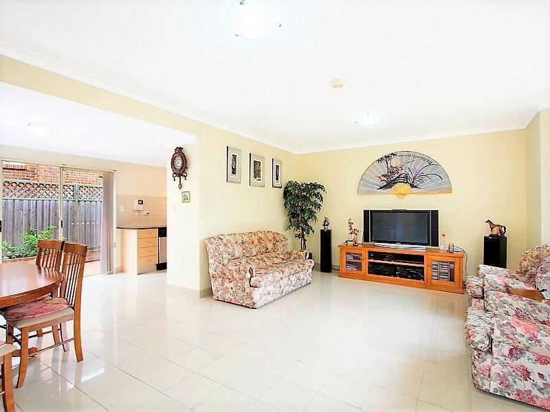 1/70 Isabella Street, North Parramatta NSW 2151