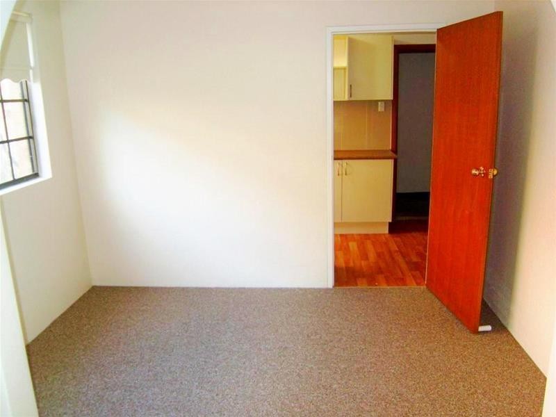 9 Park Avenue, Westmead NSW 2145