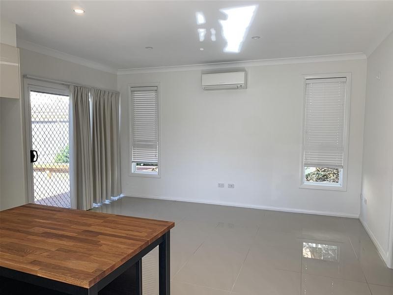 8a Fyall Street, Ermington NSW 2115