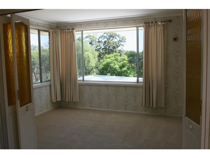 46 Honiton  Avenue West, Carlingford NSW 2118