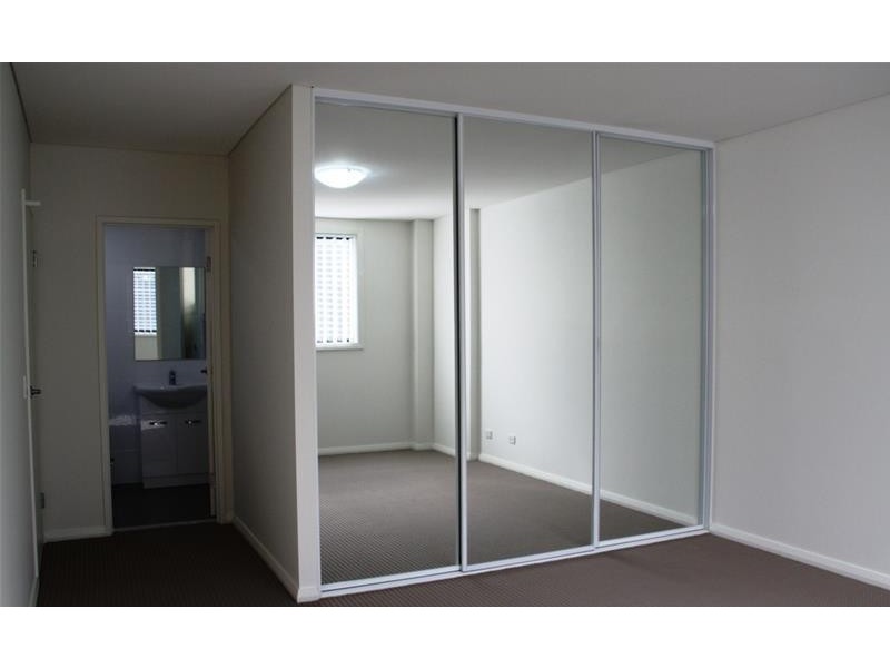 18-24 Murray Street, Northmead NSW 2152