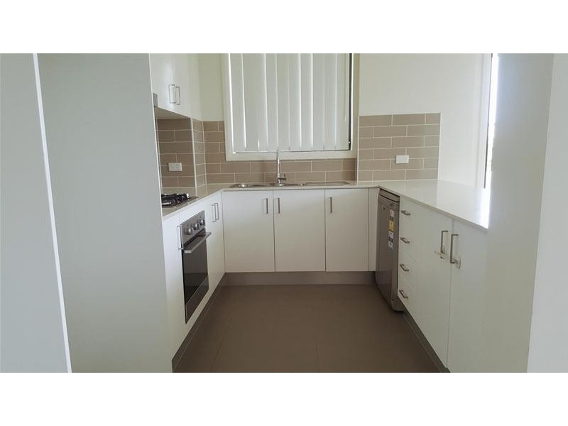 2/18-24 Murray Street, Northmead NSW 2152