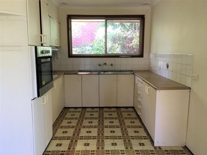 8 Cambridge Avenue, North Rocks NSW 2151