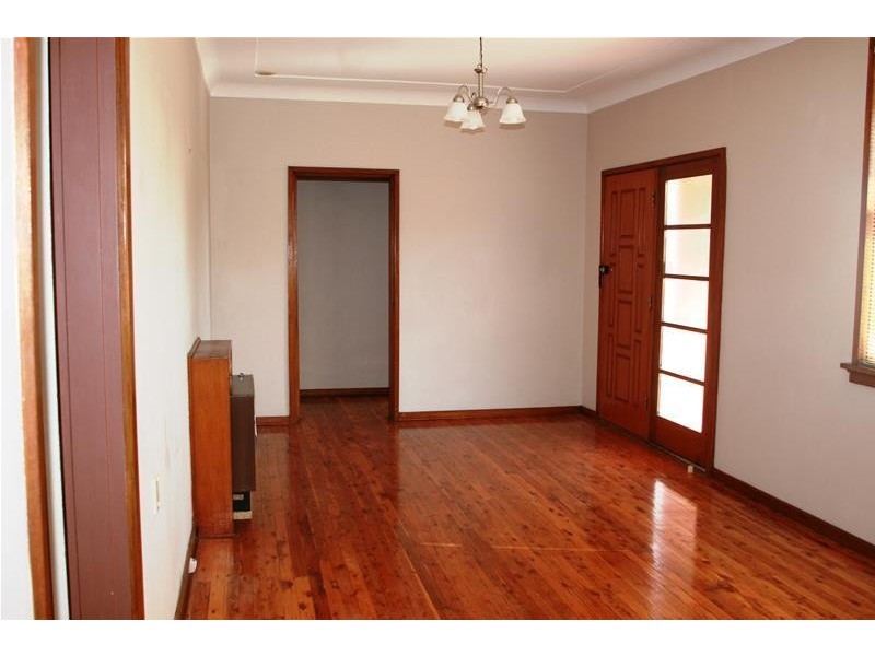 8 Fyall Street, Ermington NSW 2115