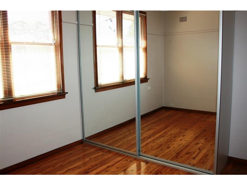 8 Fyall Street, Ermington NSW 2115