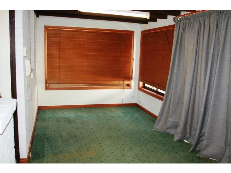 8 Fyall Street, Ermington NSW 2115